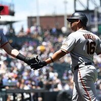 Giants break out of skid in big way, crush Rockies