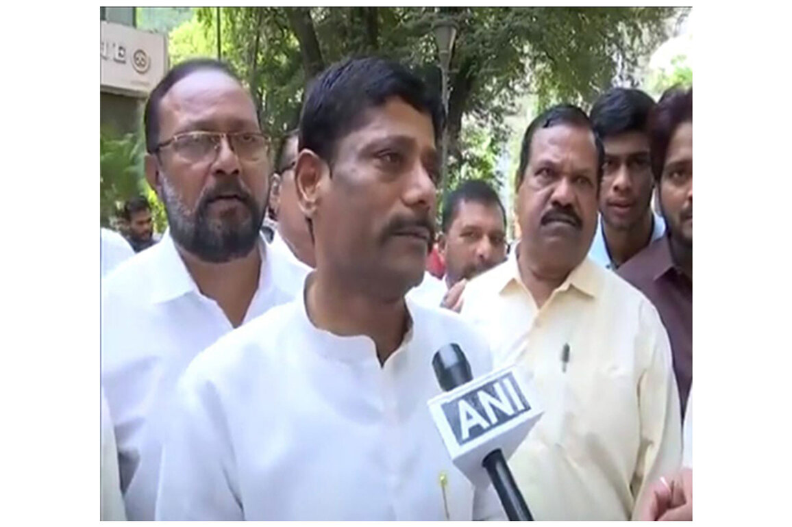 Shivsena leader Ravindra Dhangekar writes to PM Modi seeking cancellation of Jain Boarding land deal; announces indefinite protest