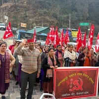 Anganwadi workers, helpers stage protest outside WCD directorate in Shimla; submit charter of demands