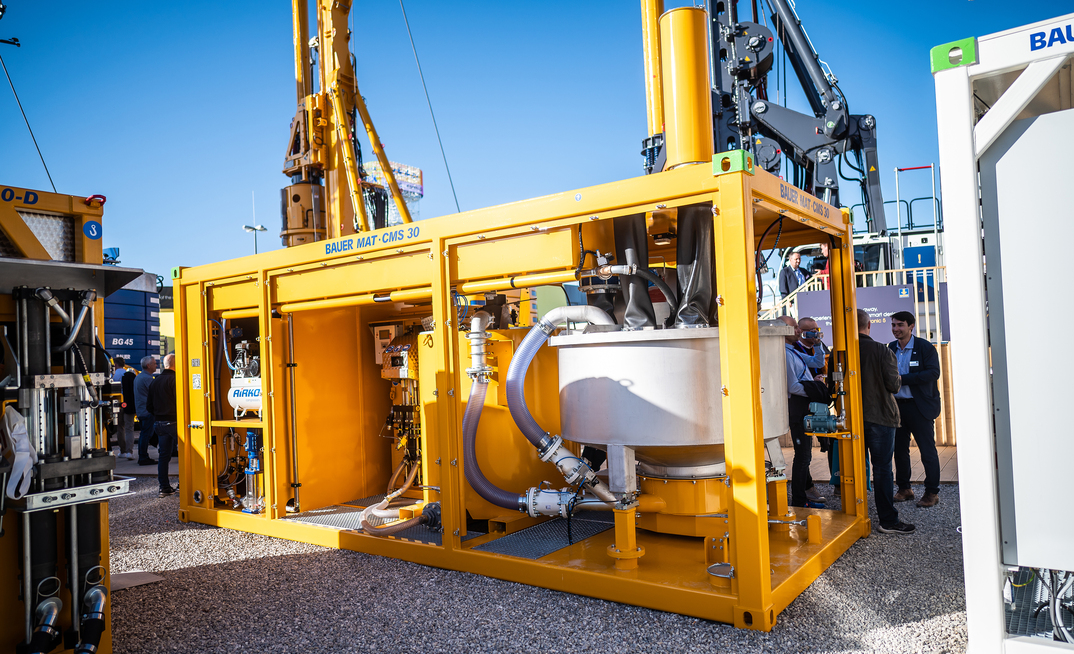 Batch mixing plant CMS 30 with integrated injection pump DP 101