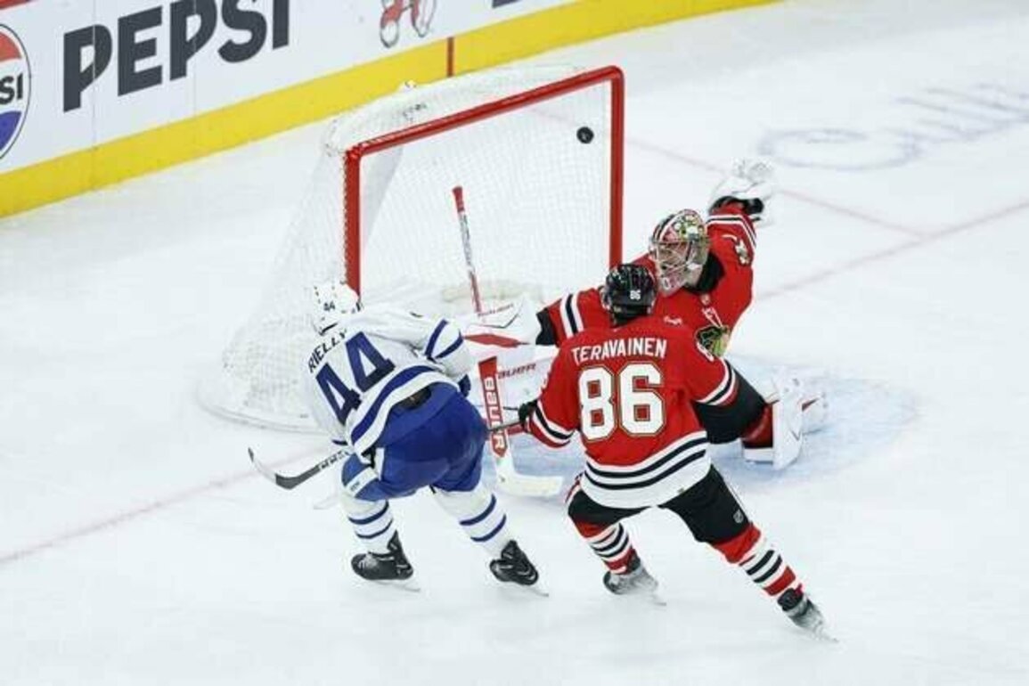 Colton Dach scores decider as Blackhawks edge past Maple Leafs