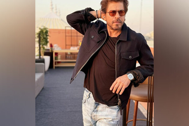 "Ageing like fine wine": SRK's new pic ahead of IIFA 2025 leaves fans in awe