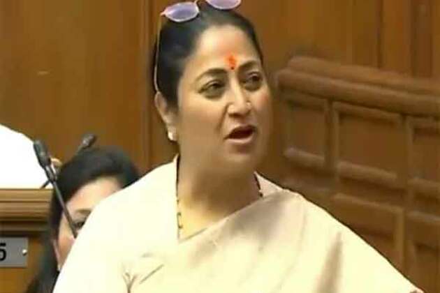 "New excise policy led to loss of over Rs 2000 cr," says CAG report tabled in Delhi Assembly