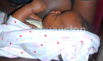 Breastfeeding week09877 1 350x210
