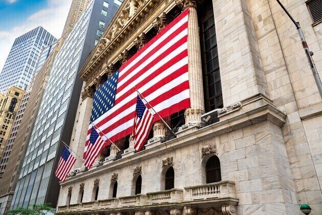 US stock indices close higher Thursday