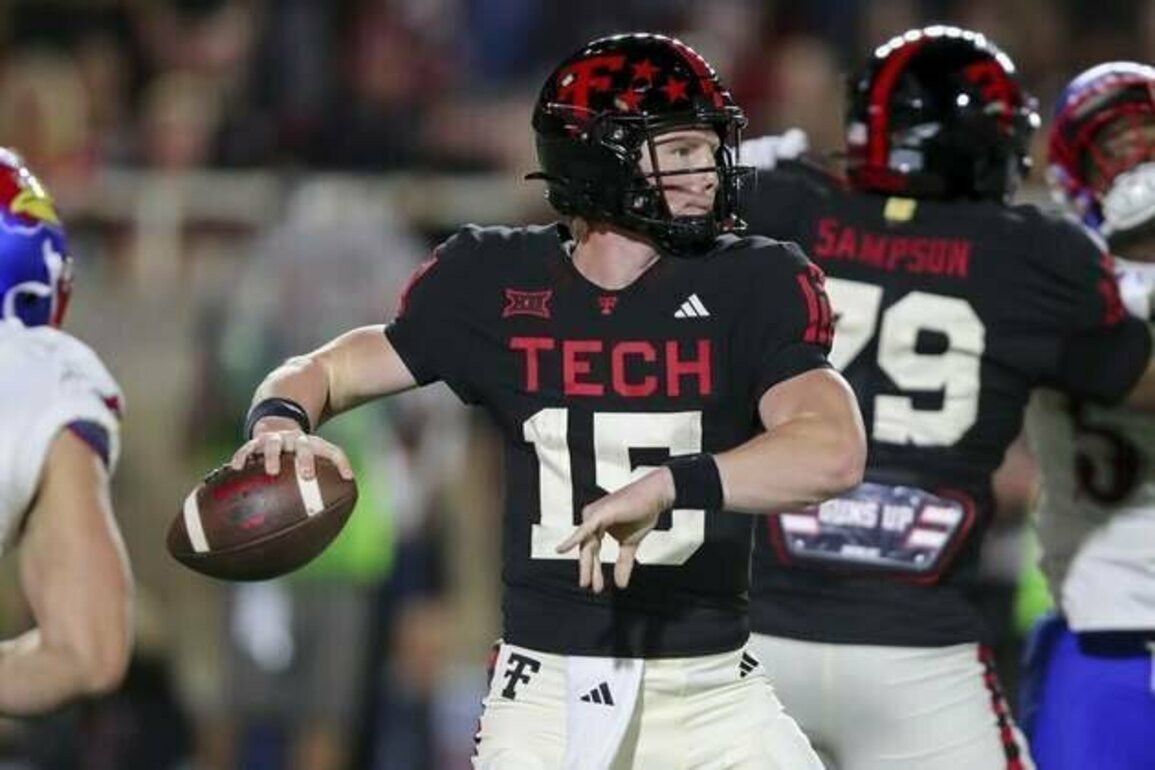 Reports: Texas Tech to start QB Will Hammond vs. OK State