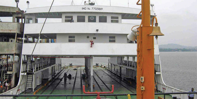  aawa docking at ort ell pier resumes operations after inspection for seasworthiness hotos by amuel balagadde