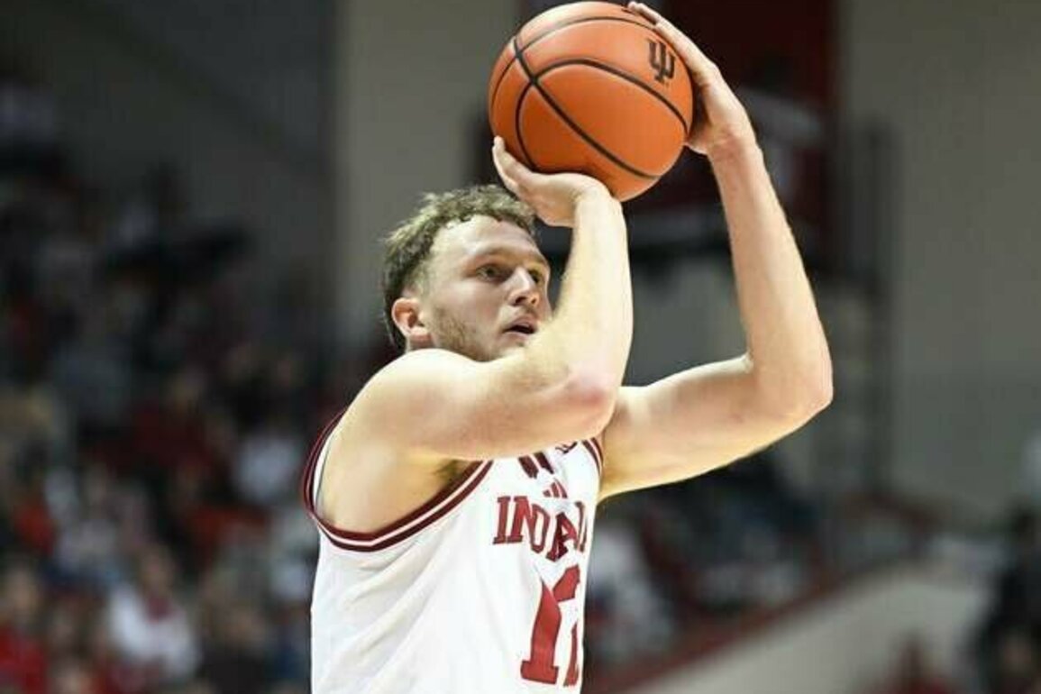 Reed Bailey, No. 25 Indiana ease to win over Kansas State