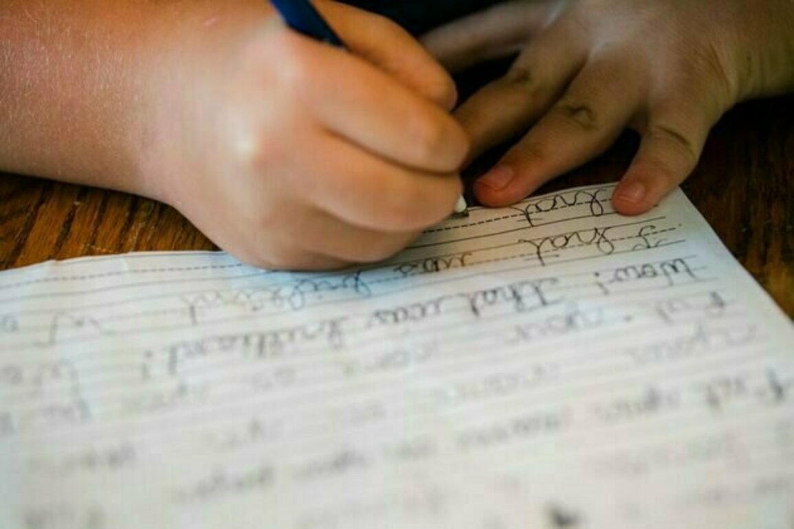 Can learning cursive help kids read better? Some policymakers think it's worth a try