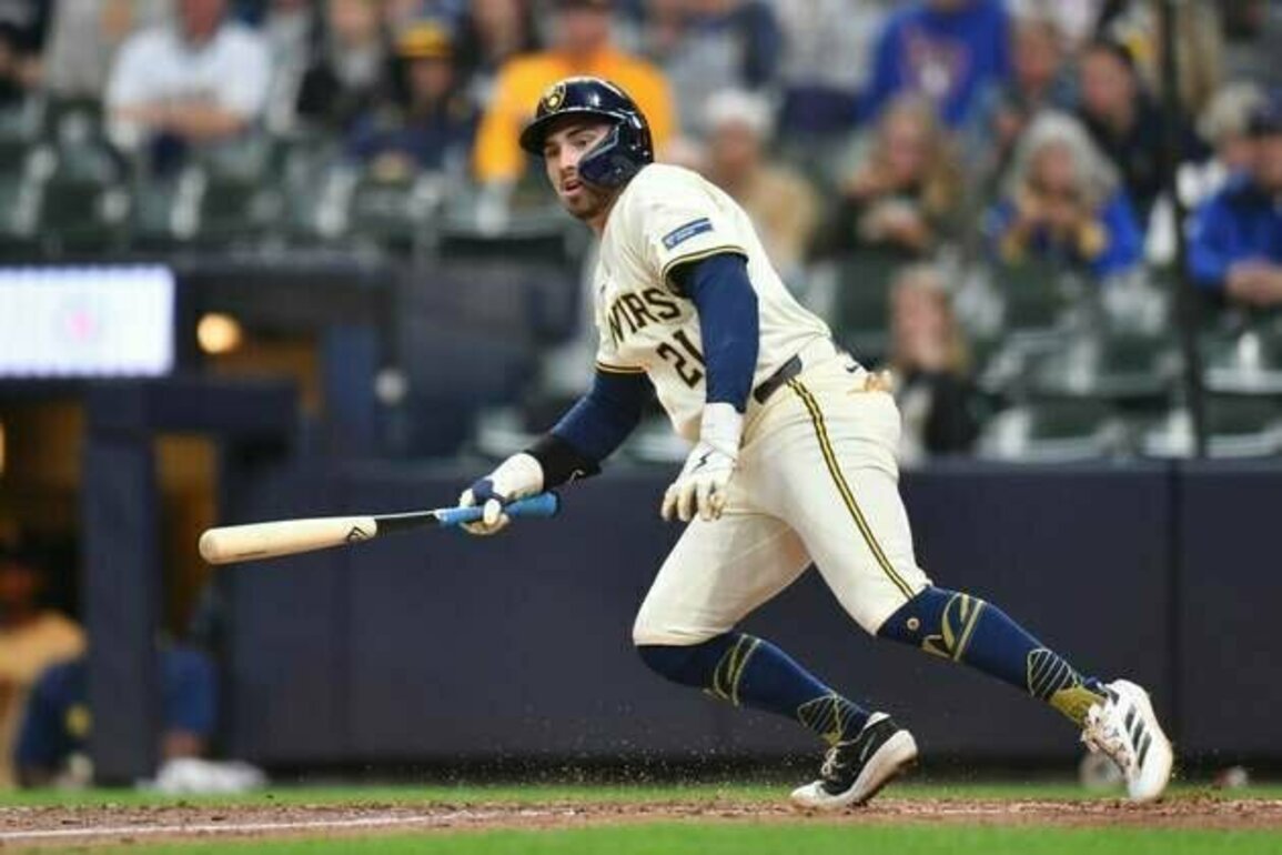 Brewers go extra innings again to complete series sweep of Red Sox