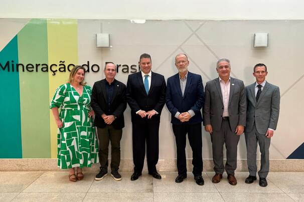 Embaixador dos EUA no Brasil se reuniu com direção do Ibram em 2025