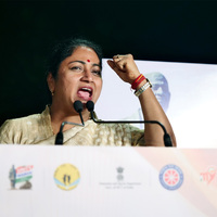 Delhi CM encourages use of public transport, carpooling amid 'very poor' AQI