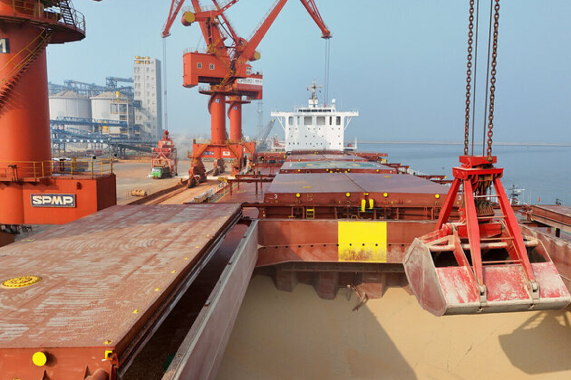 China drops tariff on some Canadian agricultural and seafood exports