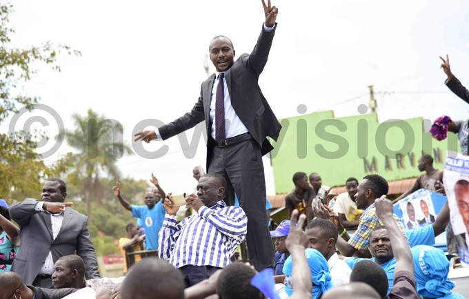 s pollo atinti flanked by party president iiza esigye during campaigns in asangati hoto by ennedy ryema