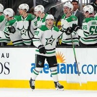 Stars blow 3rd-period lead, still nip Golden Knights in shootout