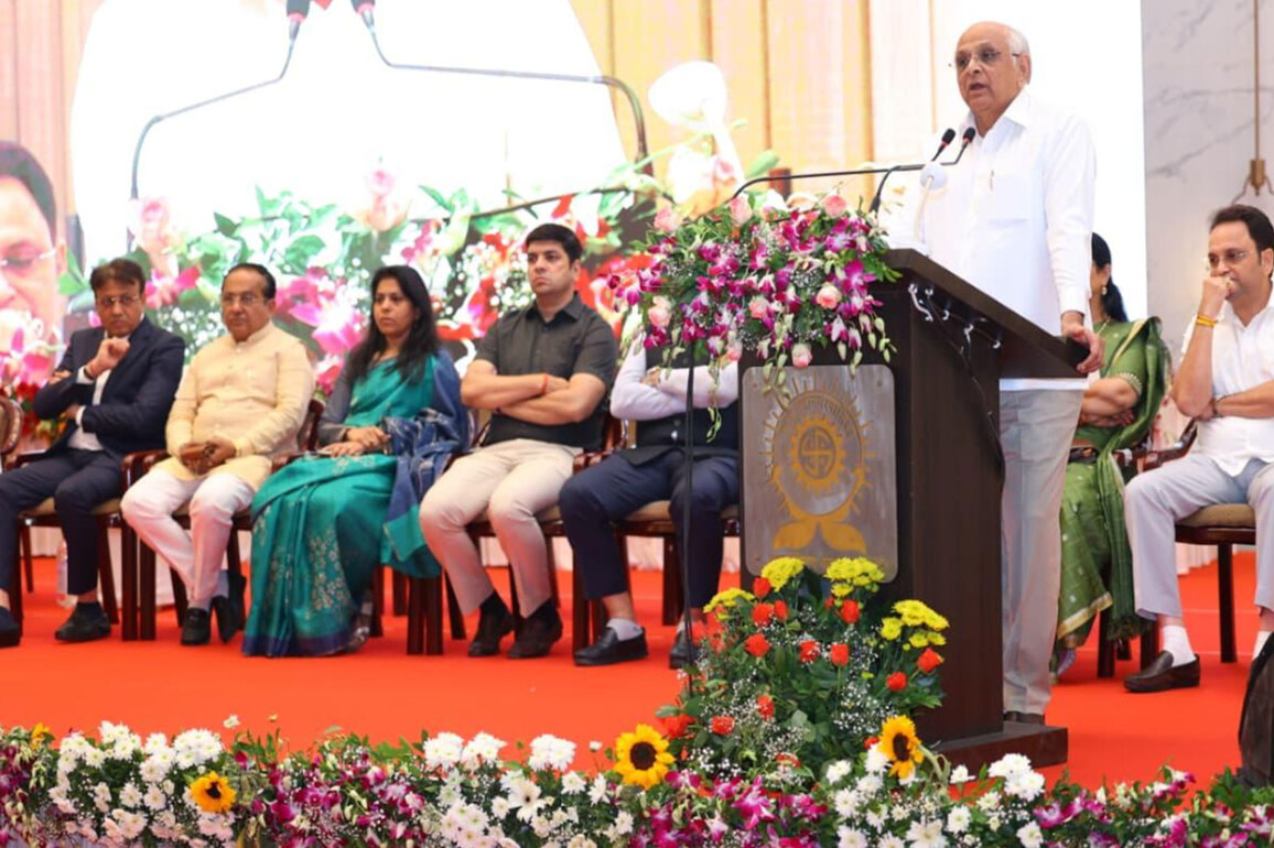 Gujarat: CM Patel inaugurates 116th National Executive Meeting of All India Mayors' Council in Surat