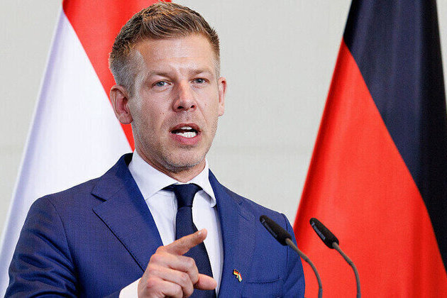 Hungary sets condition for Ukraines EU accession bid