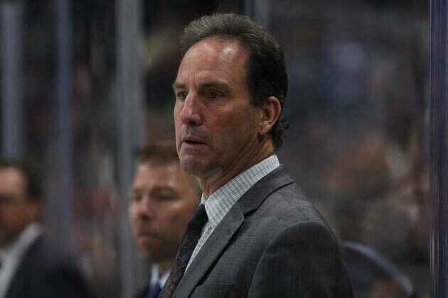 Jets grab early lead, cruise to 5-2 win over Islanders