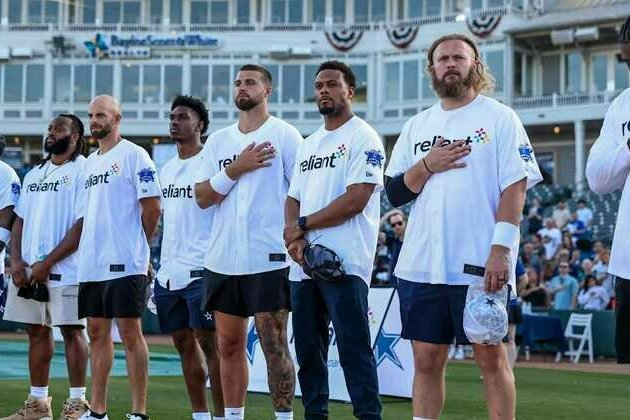 Cowboys players participate in 12th annual Reliant Home Run Derby