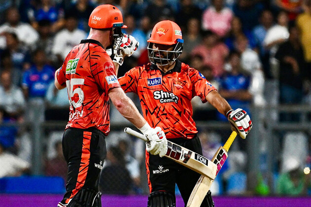 Muralidaran attributes IPL runfests to league's "business" and "entertainment" side