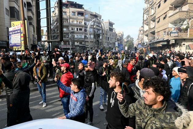 Syrian interim president ratifies new constitutional declaration for political transition