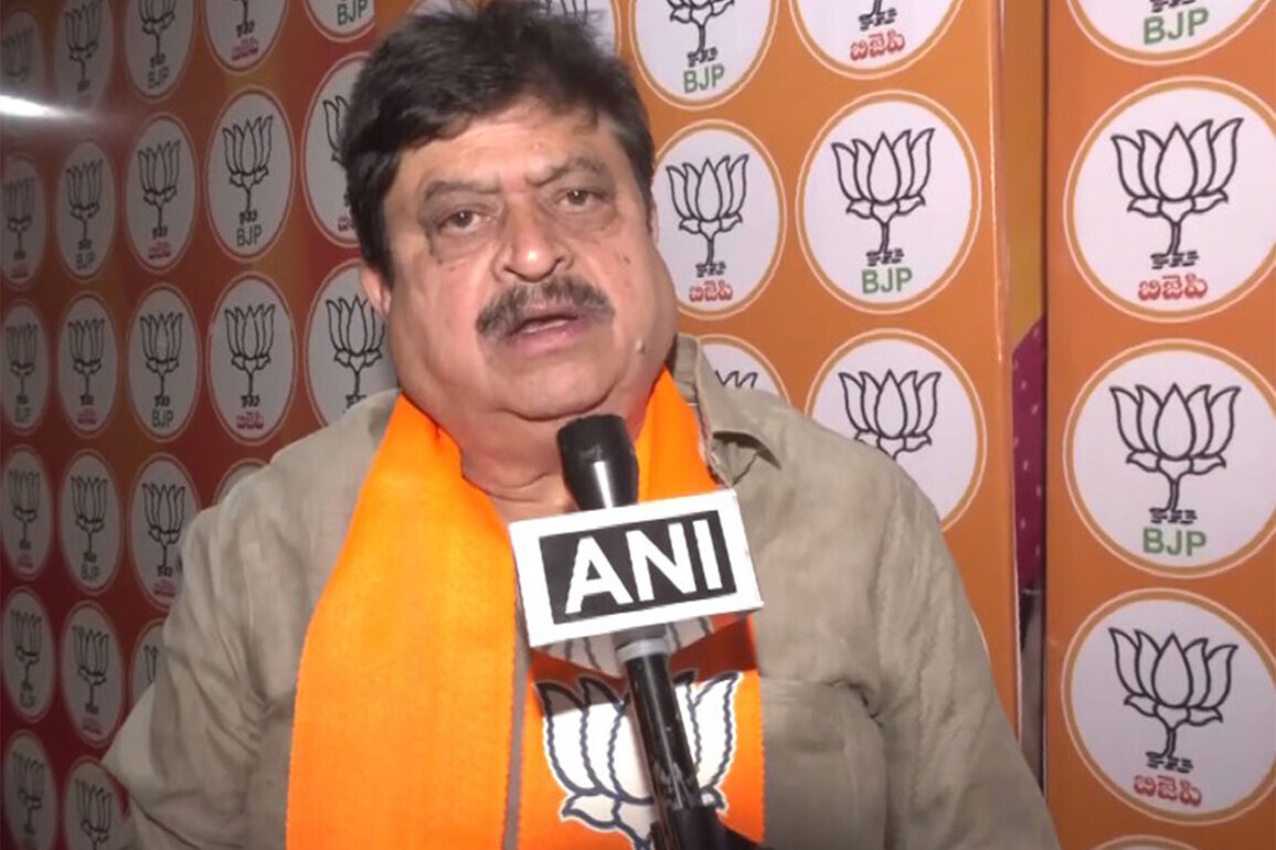 "Revanth Reddy walking Jinnah's path": Telangana BJP chief slams CM on minorities quota row