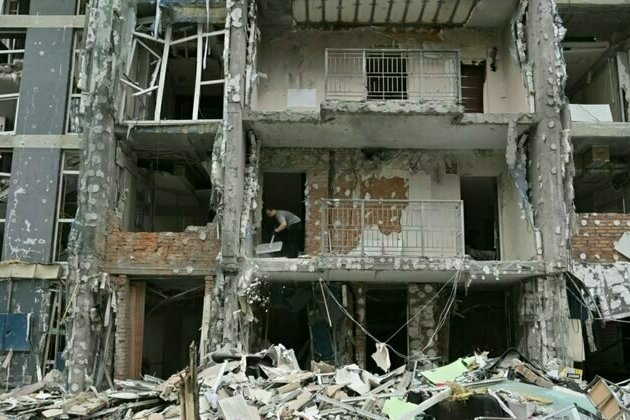 Russian Strikes Kill 7 In Ukraine Amid Uncertainty Over Peace Talks 