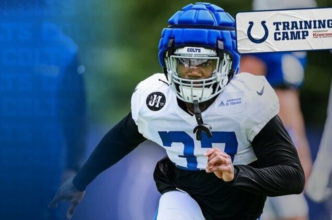 Colts working to get CB Xavien Howard ready to play in Week 1