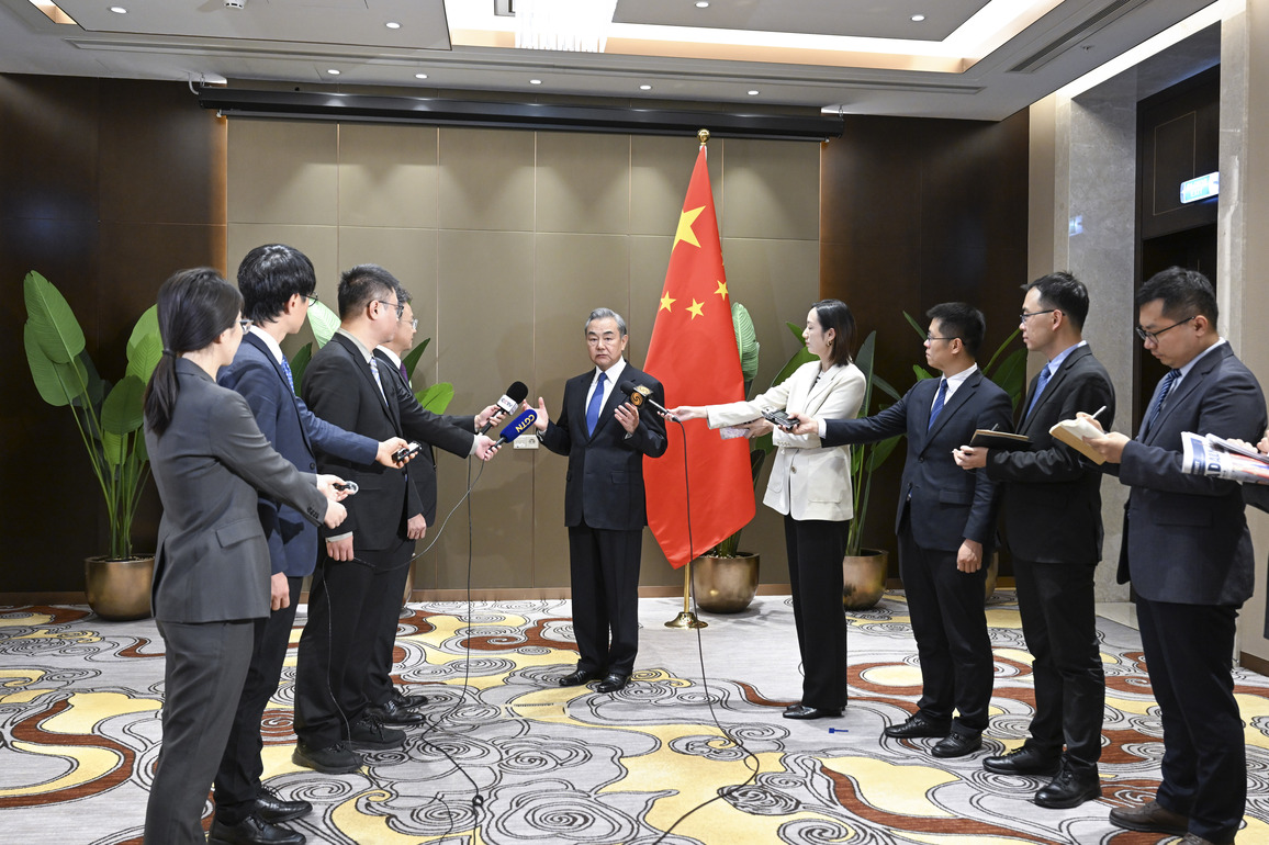 RUSSIA-MOSCOW-CHINA-WANG YI-PRESS BRIEFING