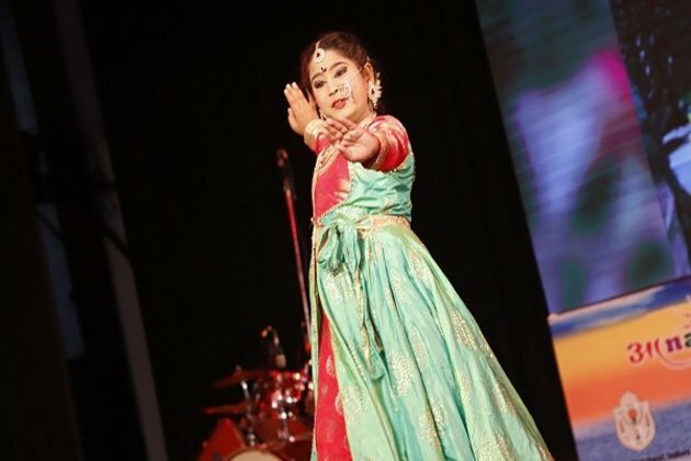 Khanak Hajela's little steps towards a brighter India
