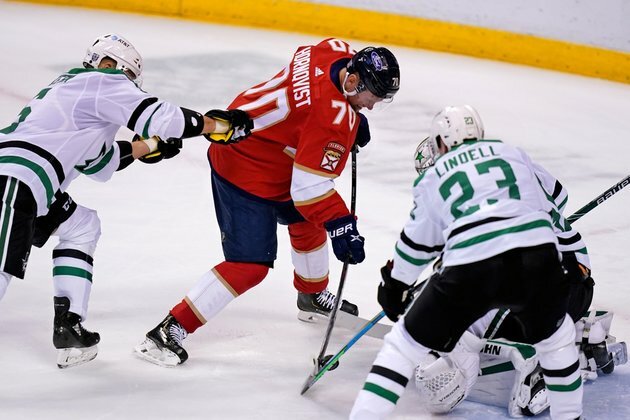 NHL roundup: Panthers ride 29-shot period to win