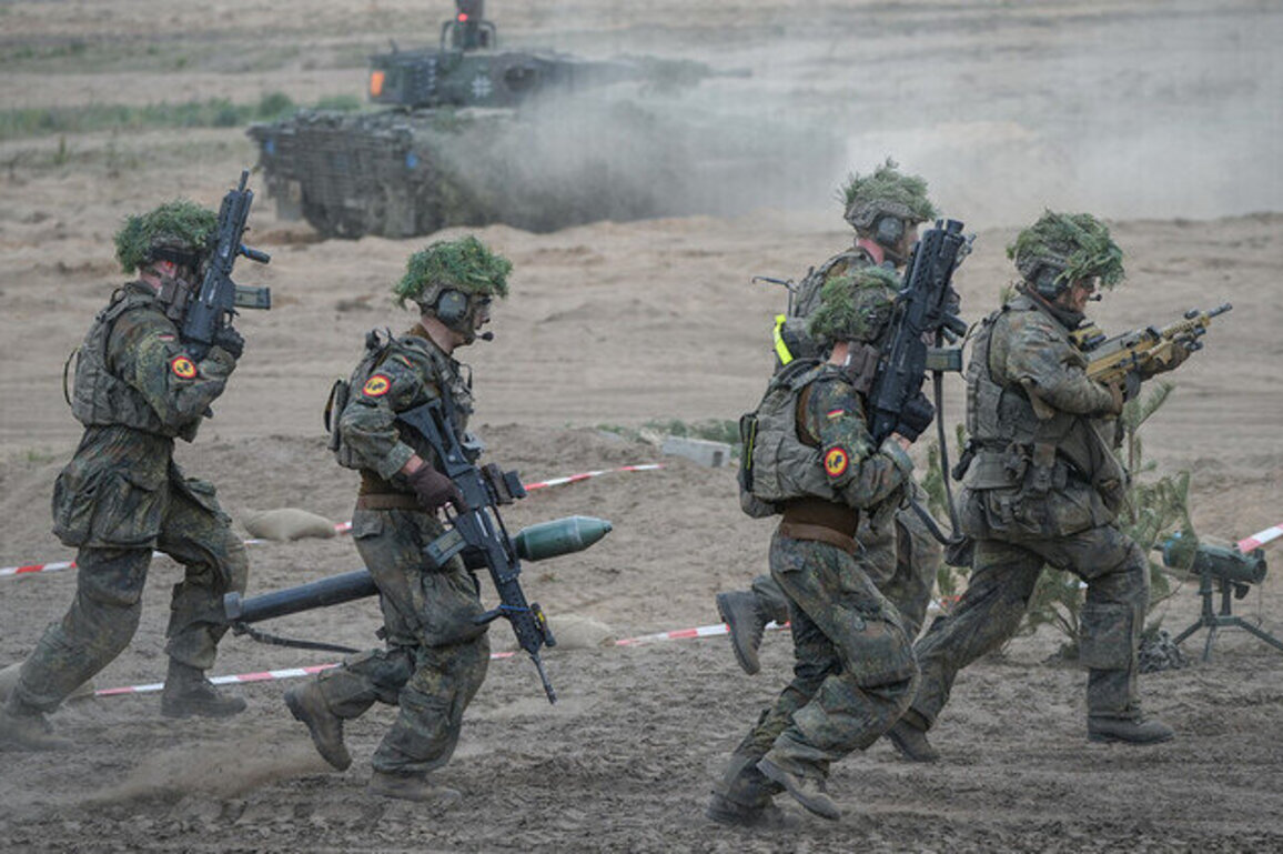 US wants European NATO states to contain Russia  Lavrov