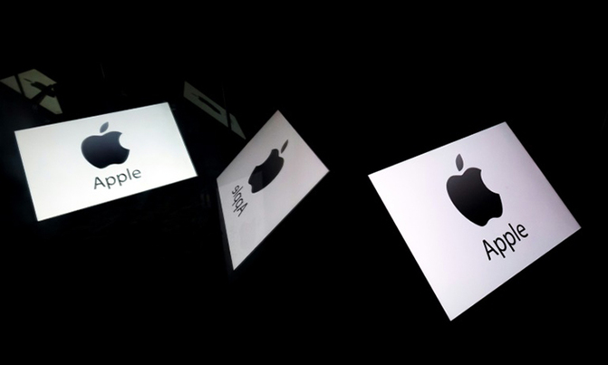 Apple pulls plug on AirPower wireless charging mat Apple pulls plug on AirPower wireless charging mat