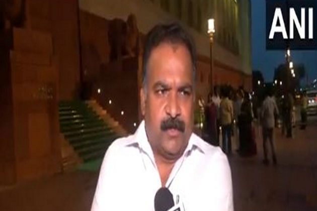 "We shouldn't surrender before Americans on their terms": Manickam Tagore after Trump slaps 25 pc tariffs on India