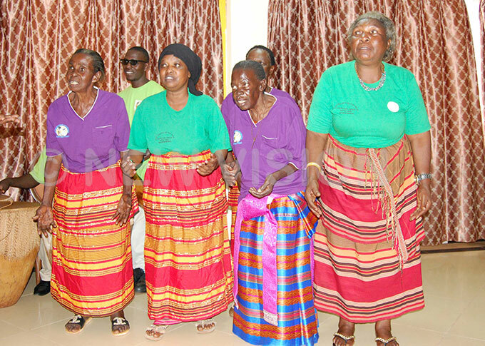   group of elder person from t rancis randmothers group jeru in uikwe district entertaining the audience during the national onference for lder persons 