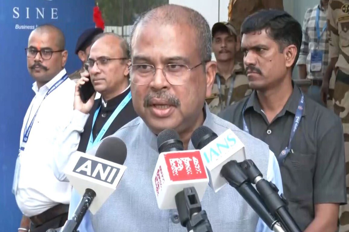 "PM Modi has set exemplary standard of service, dedication, unwavering resolve": Dharmendra Pradhan