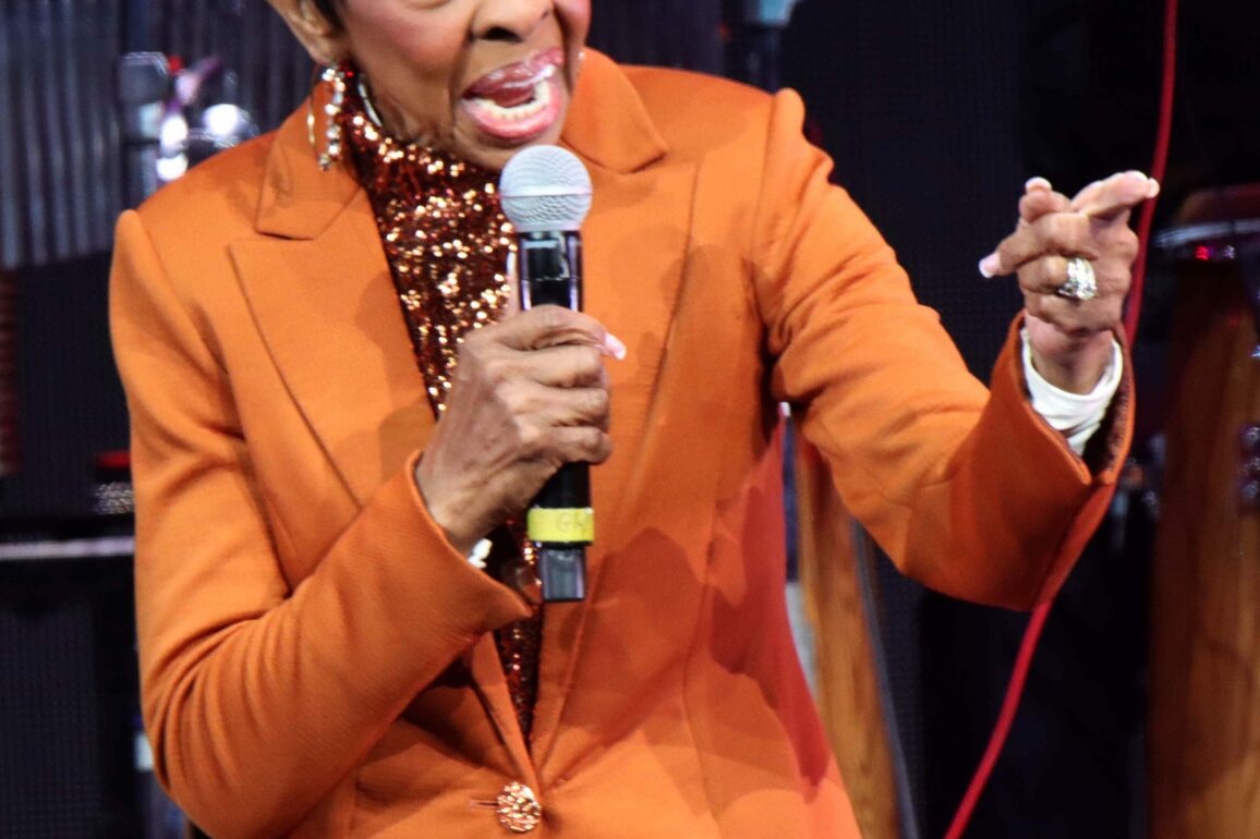 Legendary ladies unite on stage in Cincinnati concert