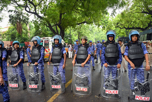 Delhi Police denies reports of "violence" or detentions at Jantar Mantar, says protest being "handled professionally"