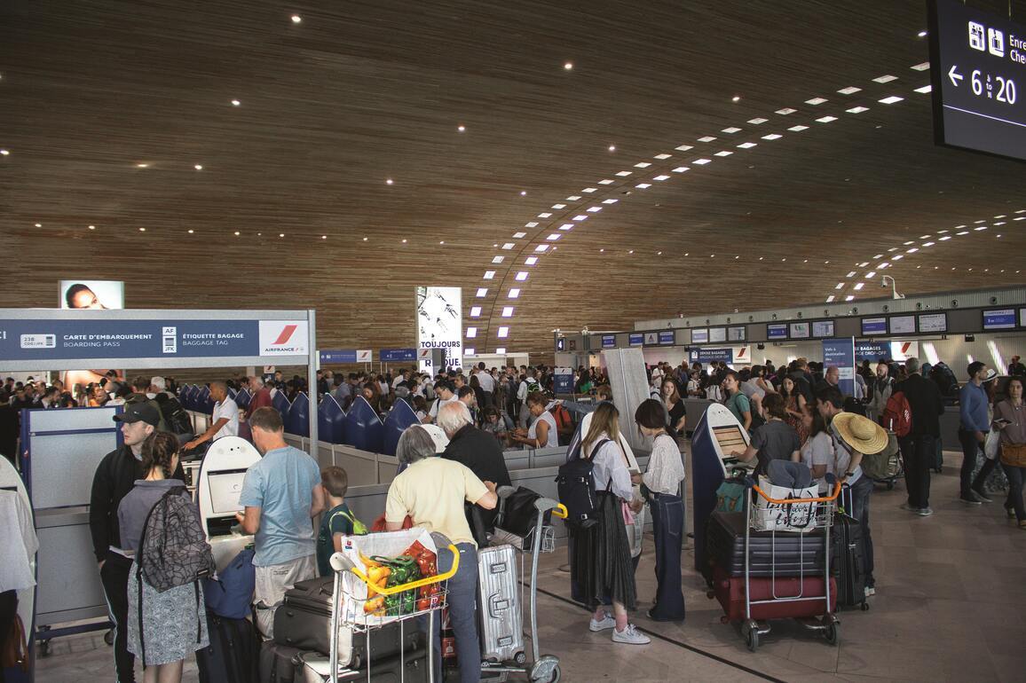 Travelers face sky-high fares amid Middle East war