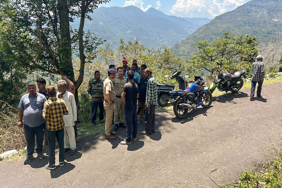 Kedarnath trek tragedy: One pilgrim dead, another injured after falling into gorge