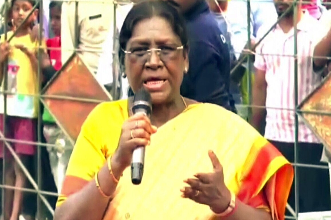 Protocol lapse in President Murmu's Bengal visit: Centre asks State to submit detailed report by today