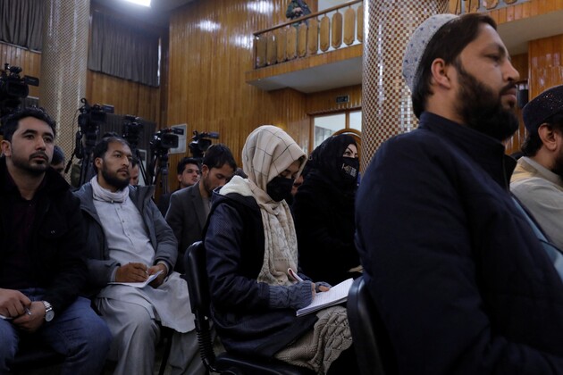 Afghan journalists allege limited, untimely access to information