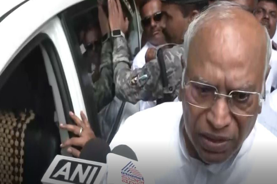 "Let's wait, then we'll see": Mallikarjun Kharge on explosion in Delhi