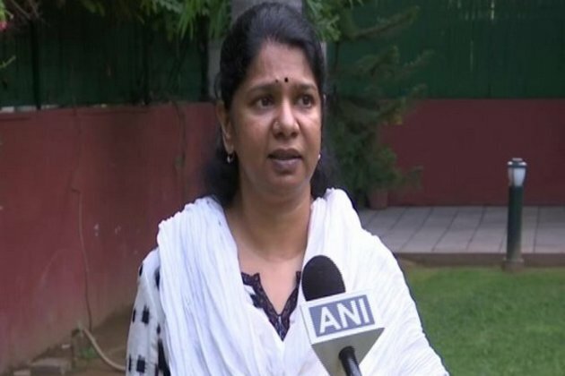 Would TN govt have arrested AIADMK functionaries: Kanimozhi