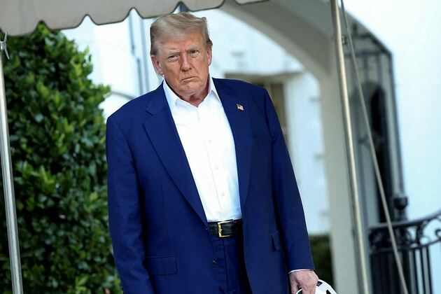Trump&#39;s snarky swipe at Vladimir Putin as he reveals details about their private call