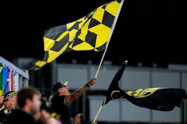 Reports: Nationwide buying 37% stake in Crew at $900M valuation