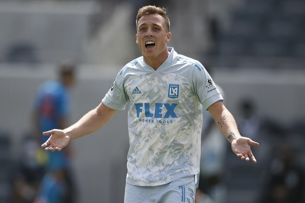 Dynamo acquire F Corey Baird from Los Angeles FC
