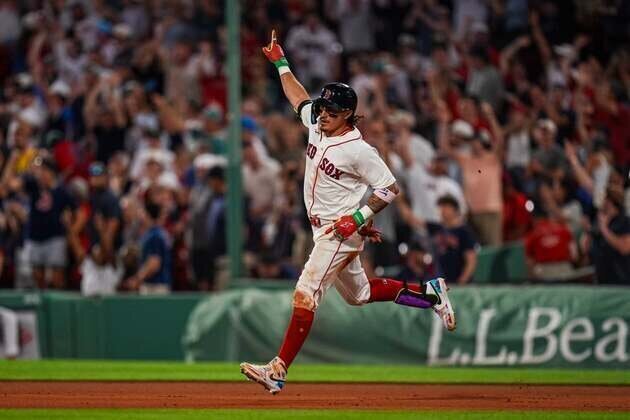 Red Sox, desperate for home success, chase series win vs. Braves