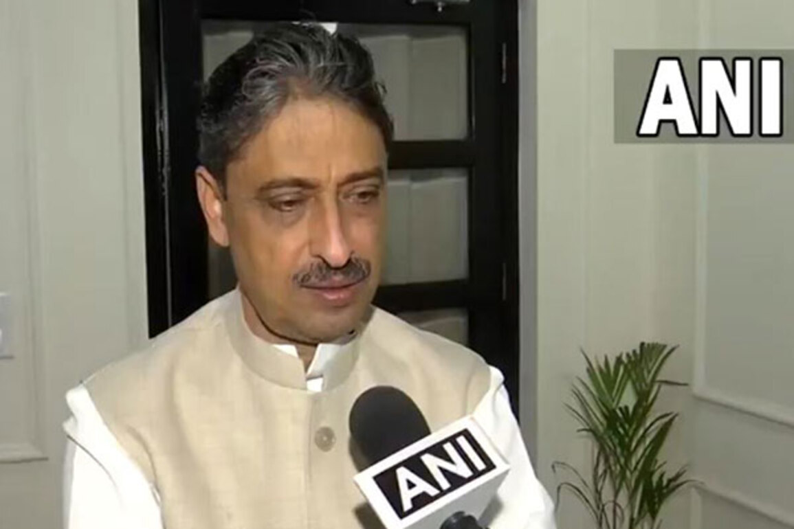 "PM Modi should respond to this with strength," says Congress's Imran Masood on Trump's tariff threat