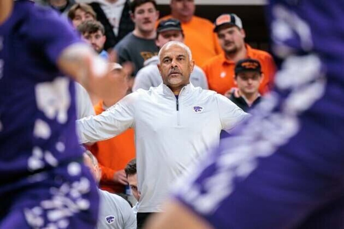 Kansas State fires coach Jerome Tang